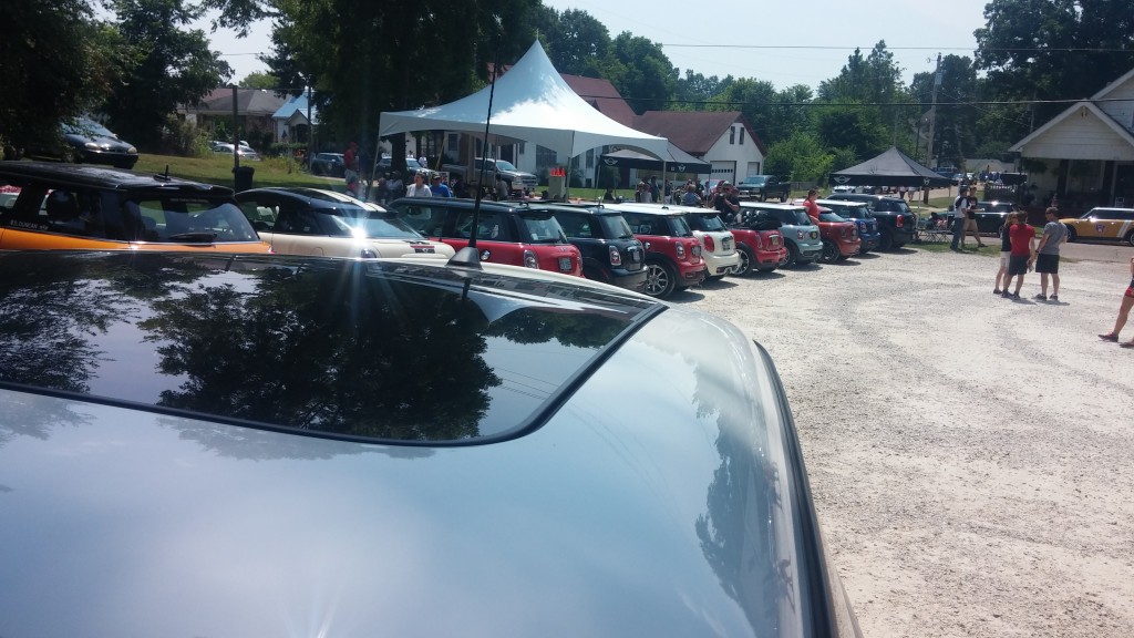 MINIs parked while their owners refuel on Hayden's Pink Lemonade and BBQ Sandwiches