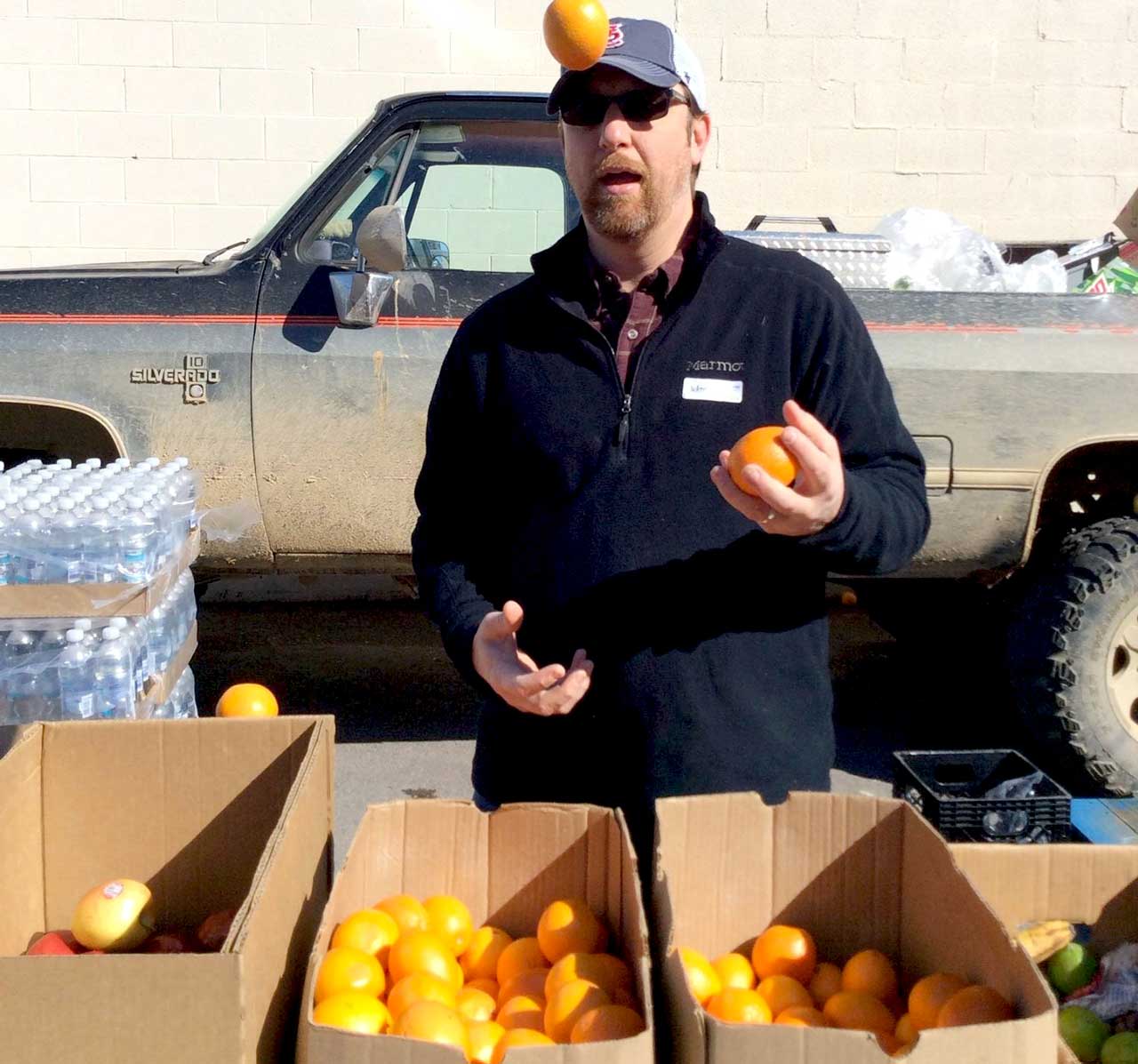 Chartwells Gives 500 lbs of Fruit to Local Nonprofits – SEMO.net