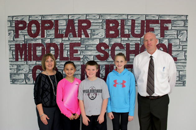 (From left) Instructor Cindy Tanner; sixth graders Kennedy Rowland, Logan Massey and Natalie Whitehead; and Principal Dr. Brad Owings.